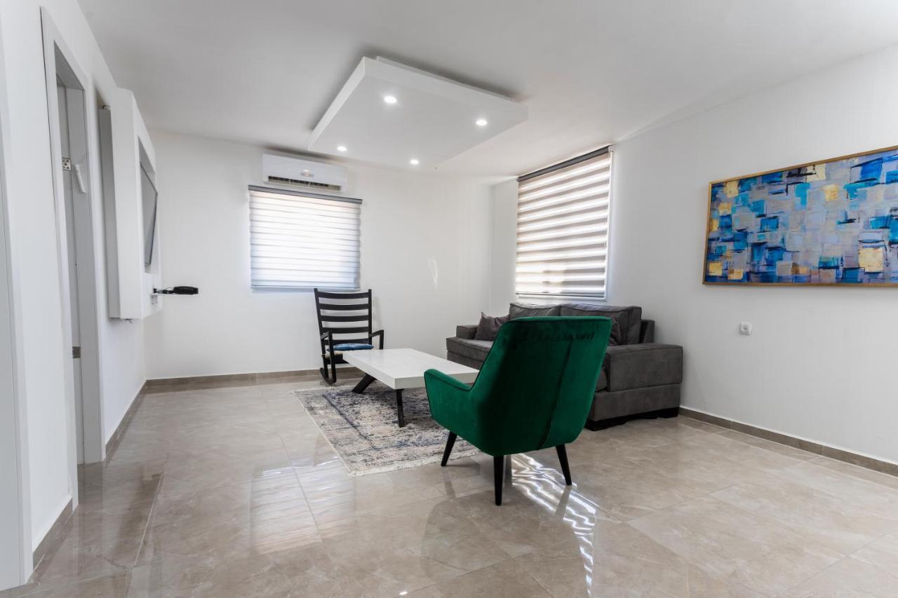 Yalarent Jasmine 3Br Apt Apartamento Eilat Exterior foto